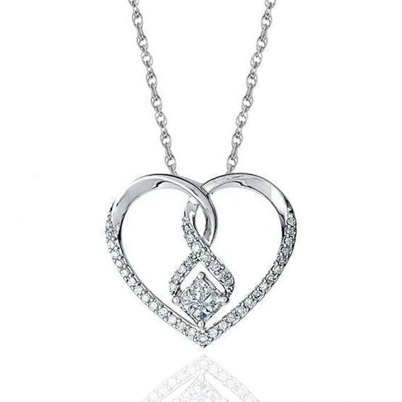 Hainon Simple sparkling heart zircon pendant clavicle chain Valentine's day gift for girlfriend Gift card 1
