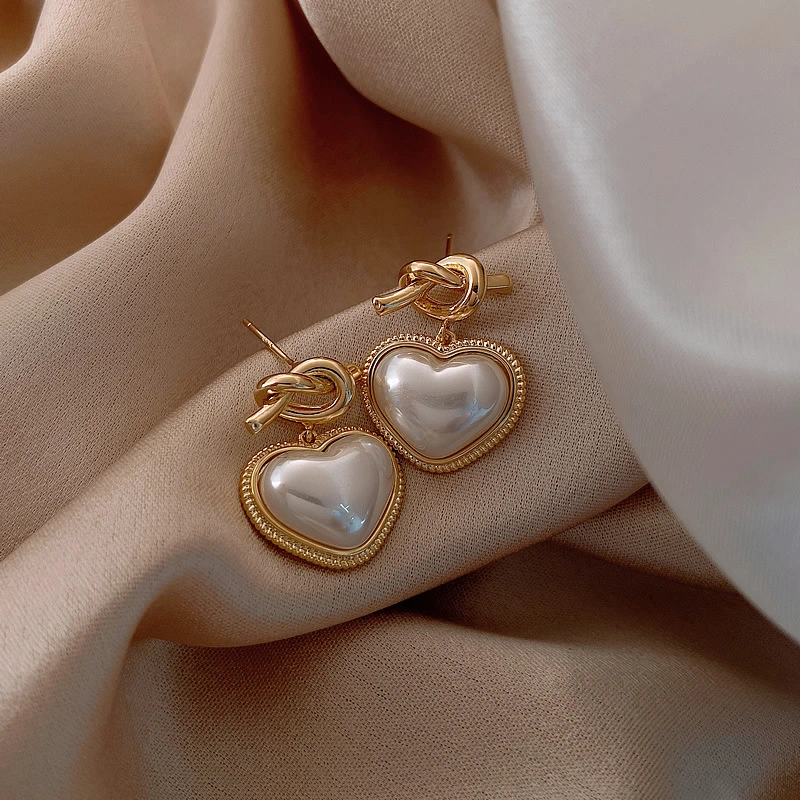 Hainon Pearl Love Knotted Earrings Feminine Temperament All match Heart shaped Earrings Earrings New Trend 1