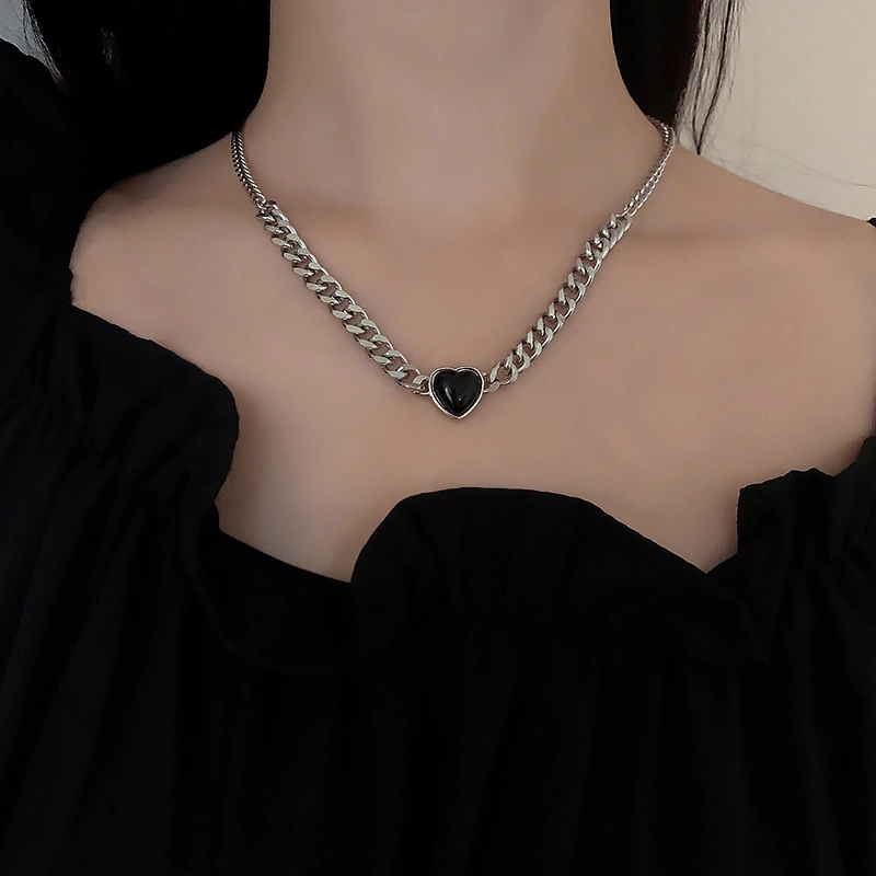 Hainon Black Love Necklace Female Retro Personality Clavicle Chain Temperament All match Necklace 1