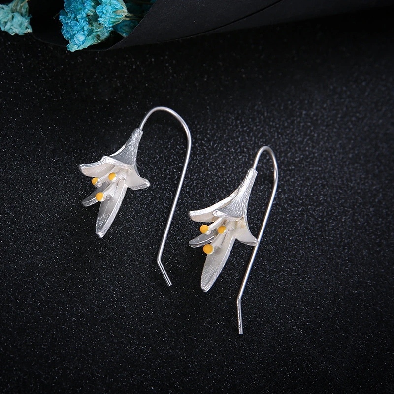 Hainon earings 2021 flower simple elegant niche design earring cuffs women gold earrings Low price wholesale 1