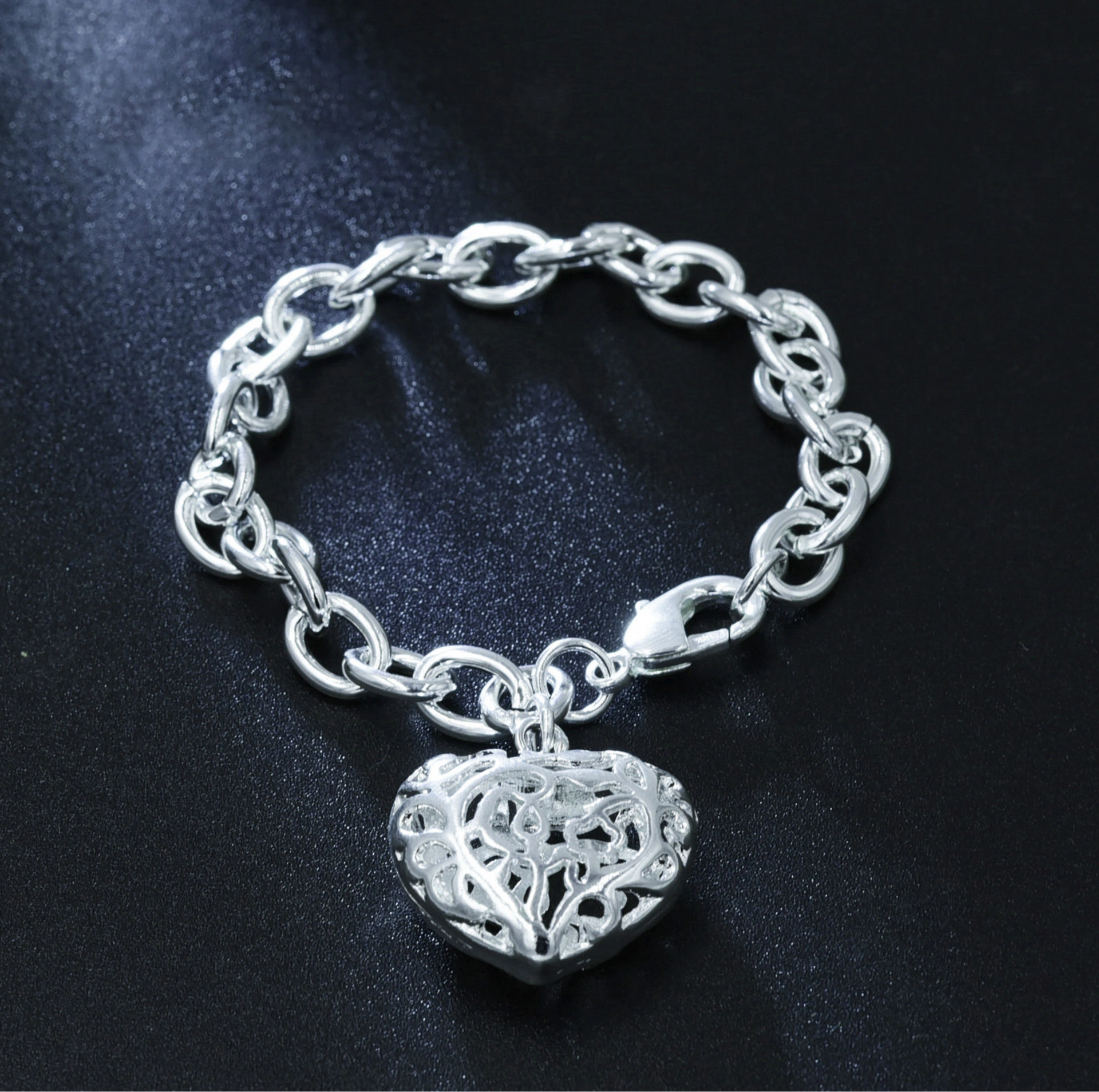 Hainon New Fashion Korean Creative Jewelry Hot Selling Silver Heart Bracelet Gift card flannel bag set 1