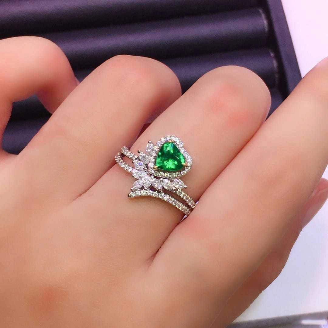 Hainon Hot Sale New Green Zircon Heart Shape Rings Jewelry Love Temperament Open Ring Female Jewelry for Women 1