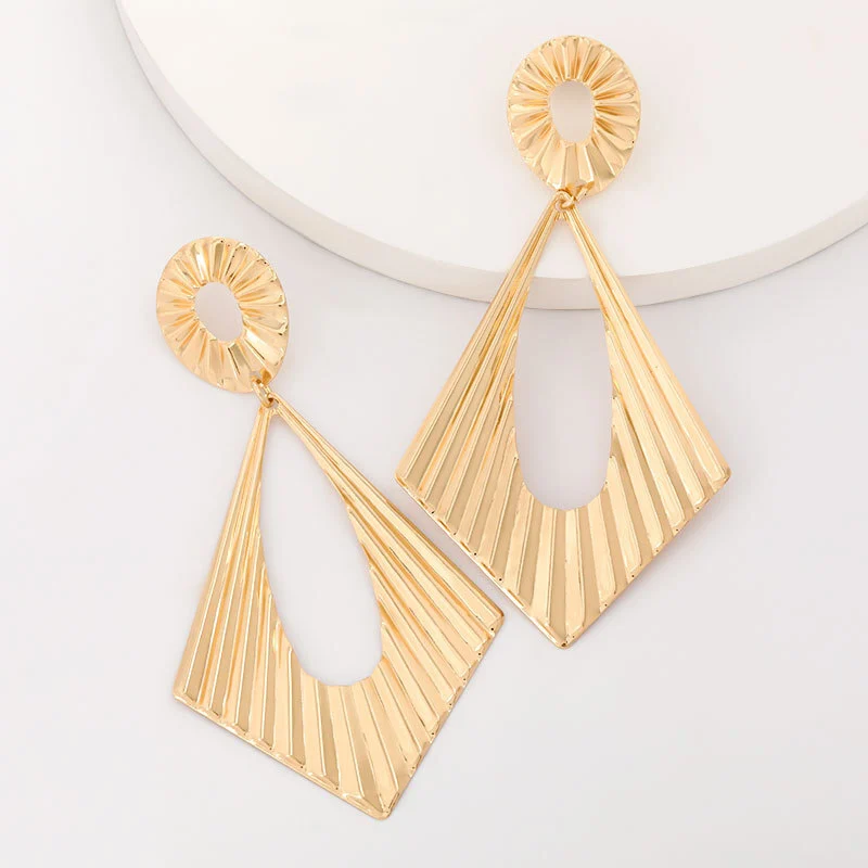 Hainon vintage fashion Hollow earrings Jewelry for women Wedding Earrings for Brides Gift card flannel bag set 1