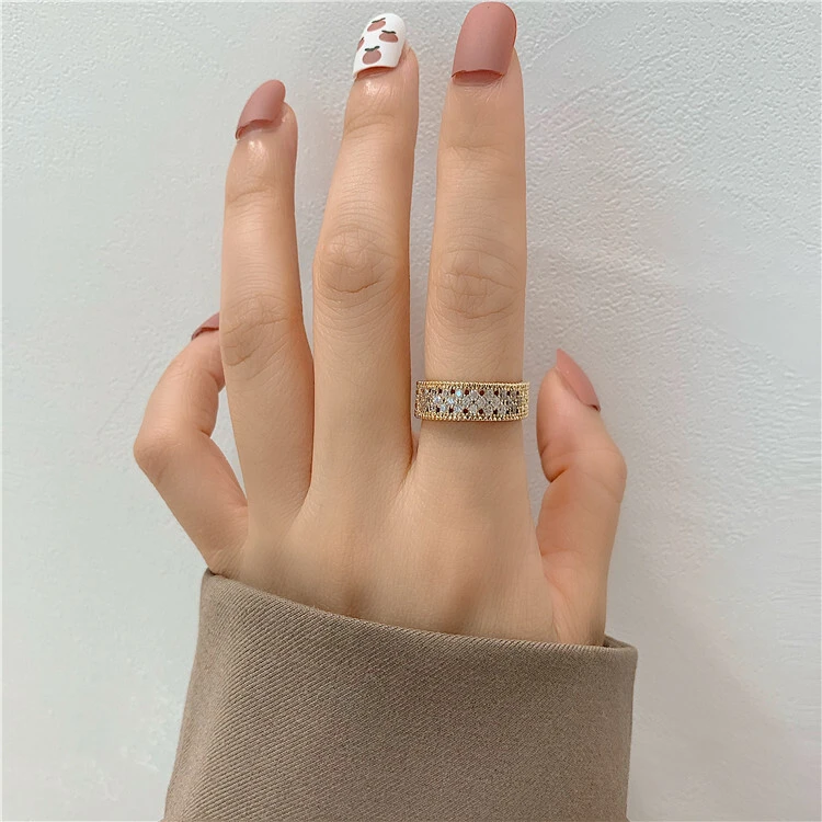 Hainon 2020 Shiny engagement ring women's jewelry micro-inlaid zircon brass material 1