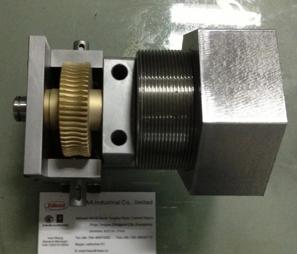 assembled gearbox with shaft and bracket 1