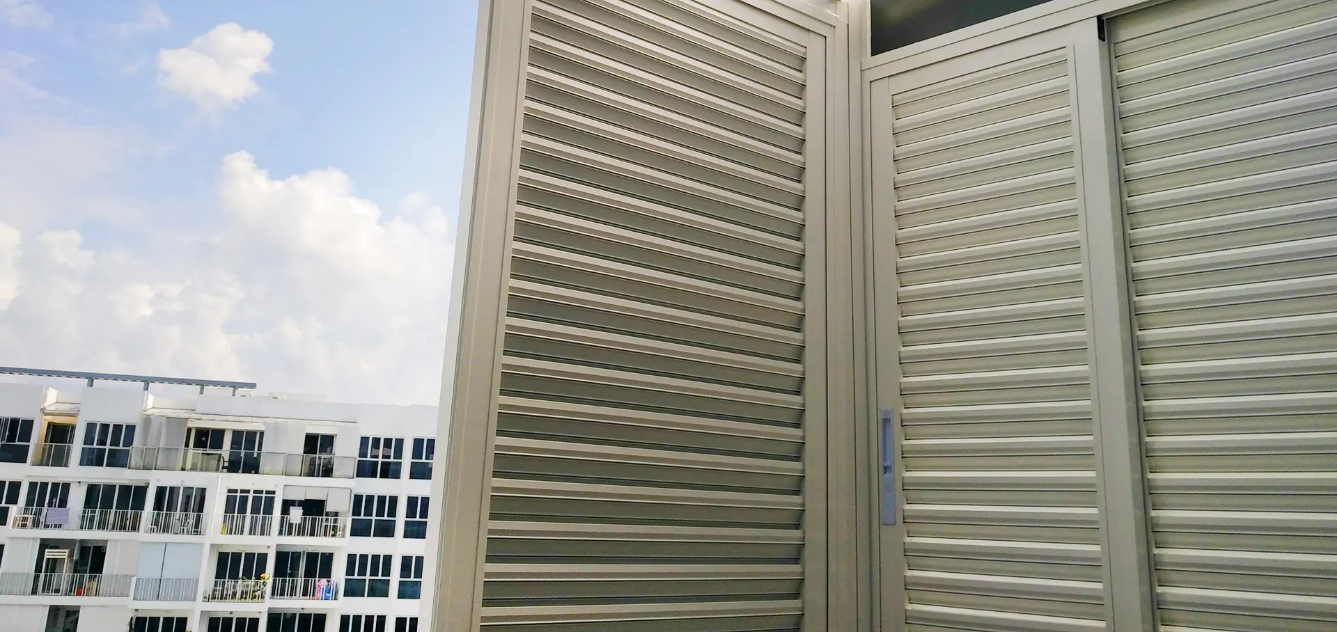 How Does the Rough Surface Quality of the Aluminum Material Affect Its Finished Product? -Ruminum Profiles Supplier 1