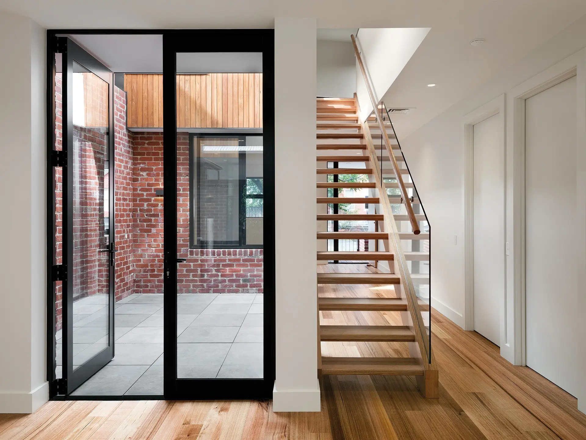 What Content Does the Quality Acceptance of the Curtain Wall Energy Saving Project Include -wjw Aluminum Support 1