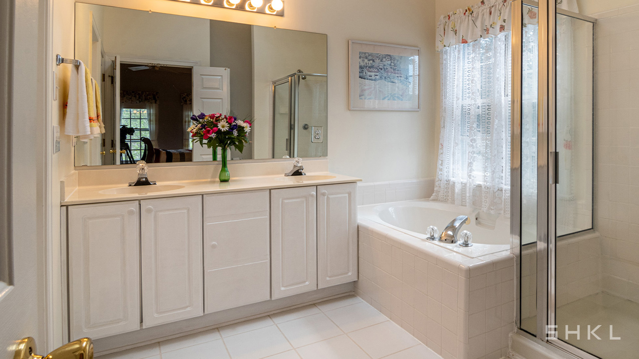 Bathroom Vanity Manufacturer SHKL