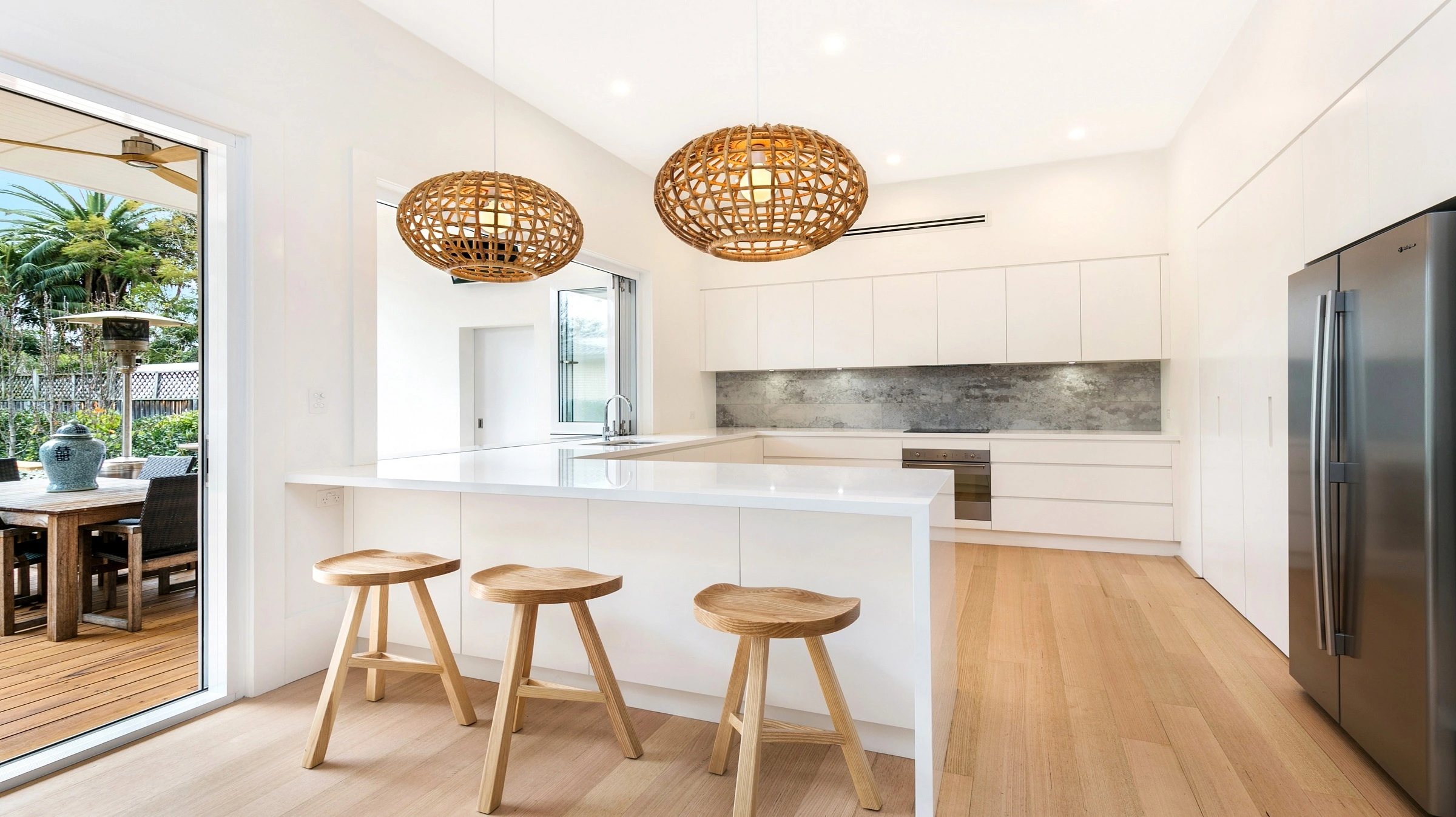 AllandCabinet Handleless Streamline Armário de cozinha moderno laca de alto brilho com ilha em forma de L 1