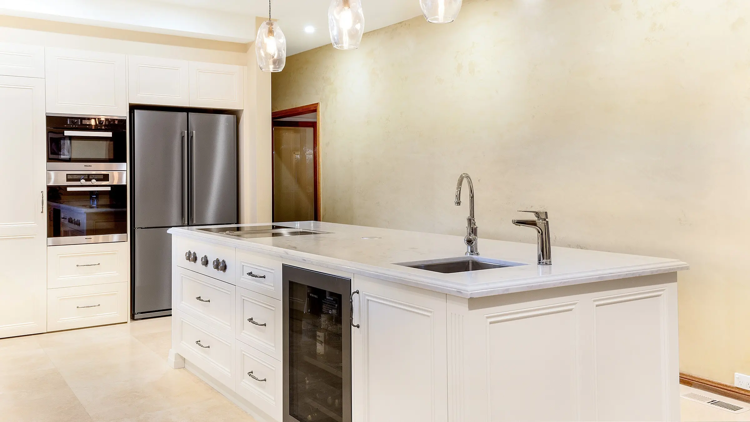 Traditional Style Cabinets for Wholesale Marketing 5