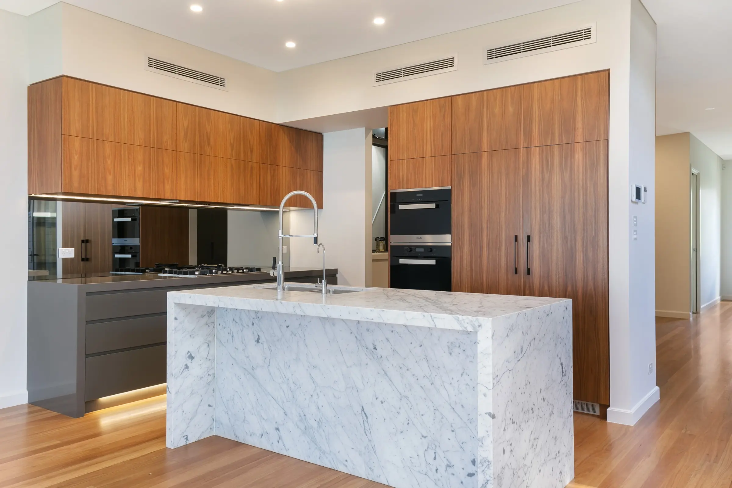 Hot Sale Kitchen Furniture Modern design for Sale 2