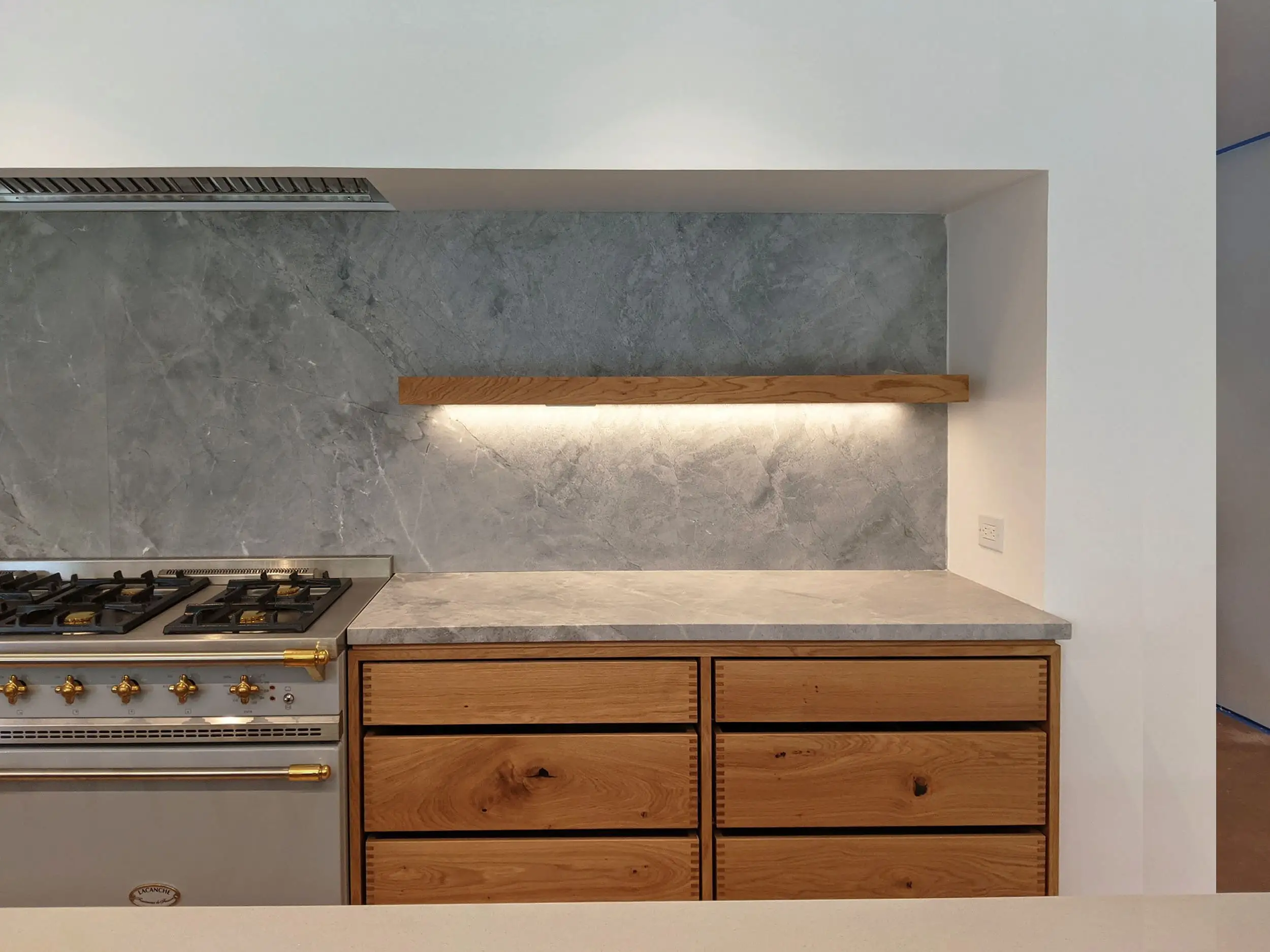 Low-cost Custom Cabinet Maker Vendor for Different Industries 3