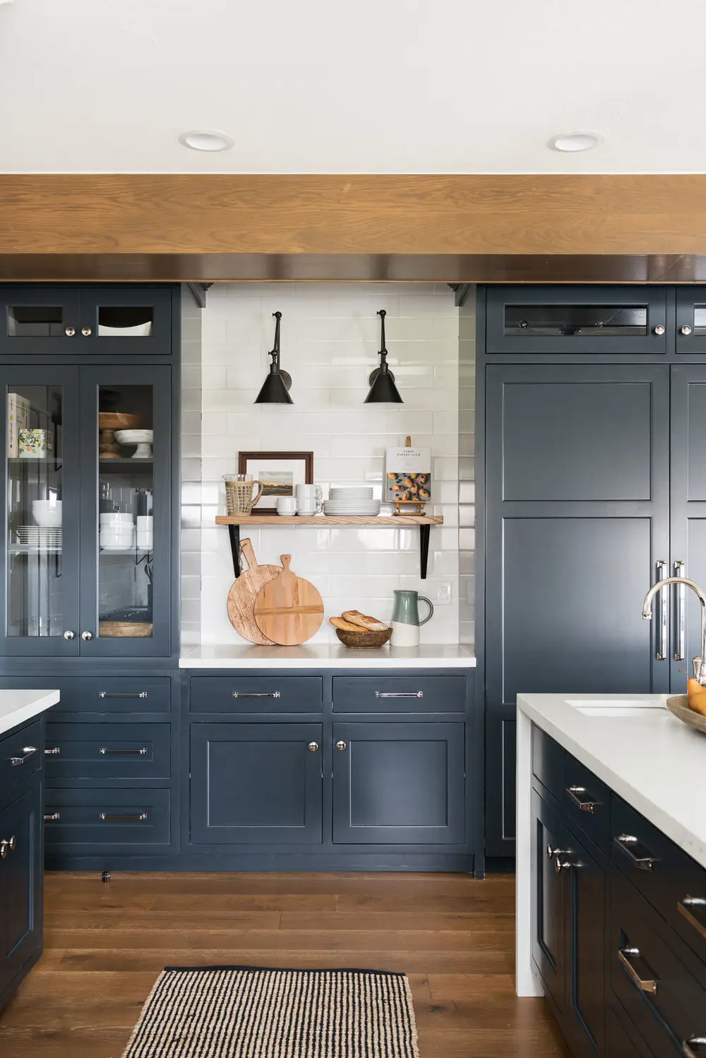 Hot Selling Modern Looking Cabinets for Housecleaning 2