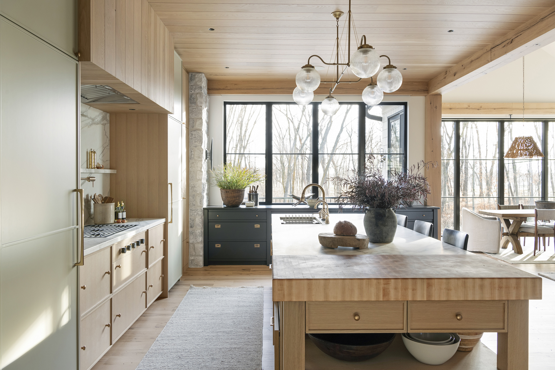 Slim Shaker Kitchen Cabinet With Timber Venner Slab Door 2
