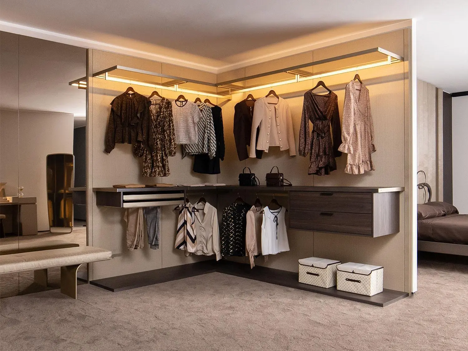 Allan Cabinet Begehbarer moderner Kleiderschrank in Melaminoptik mit Spiegel und LED-Licht 1