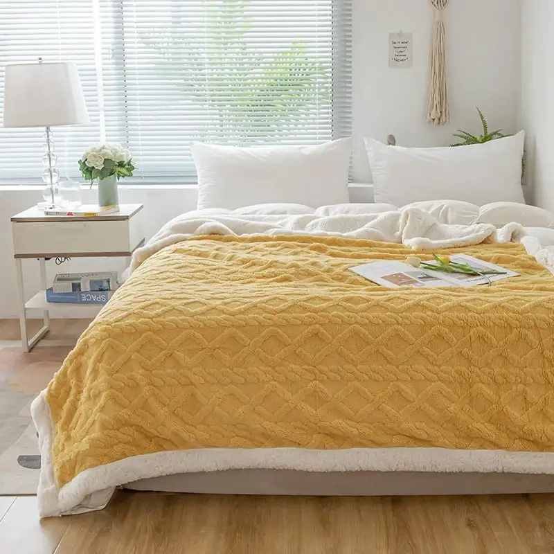 Machine Washable Thick Winter Warm Faux Fur Blanket Extra Soft Sauna Blanket for Winter 1