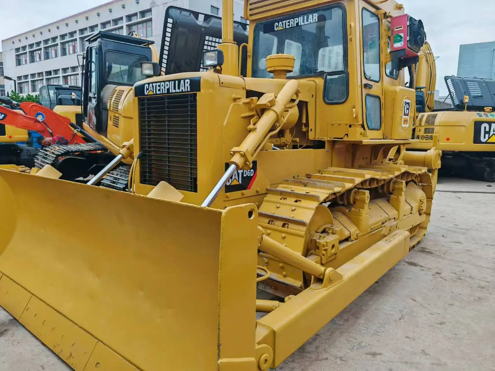 2nd Hand Construction Equipment Dealer 17948 KG 2