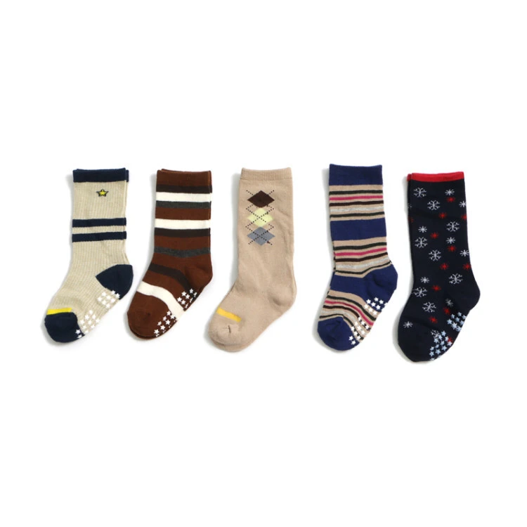 Calcetines de punto suaves y cómodos de rayas de algodón personalizados para niños 1