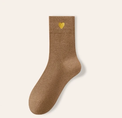 Heart Embroidery Crew Knitting Socks for Women - One Size 1