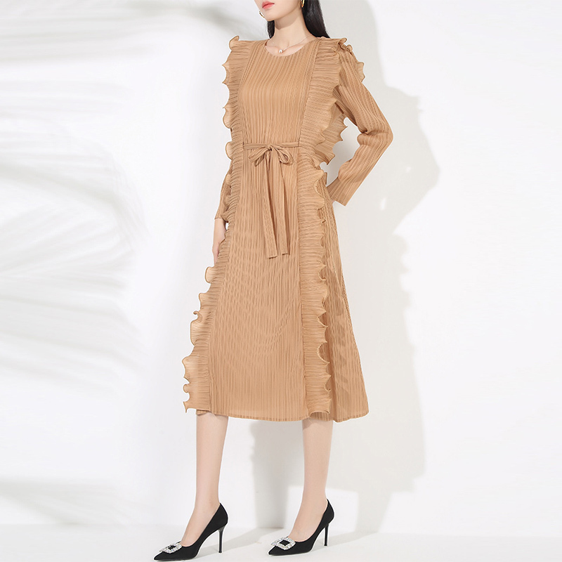 Auf Lager Schnelle Lieferung Hohe Qualität Mode Design Frauen Plissee Kleid Mit Gürtel Rüschen Casual Kleid Elegantes Kleid 6