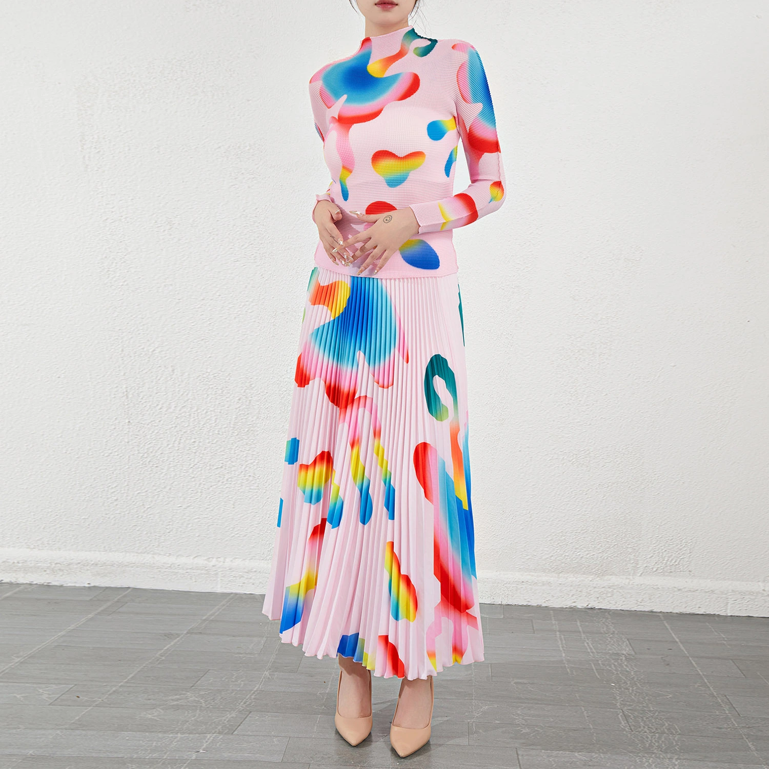 Pleats Clothing Manufacturer &Supplier  Women's High-quality Spring And Autumn Casual Fashion Set - Two-piece Miyake Pleated Floral Print Ensemble 1
