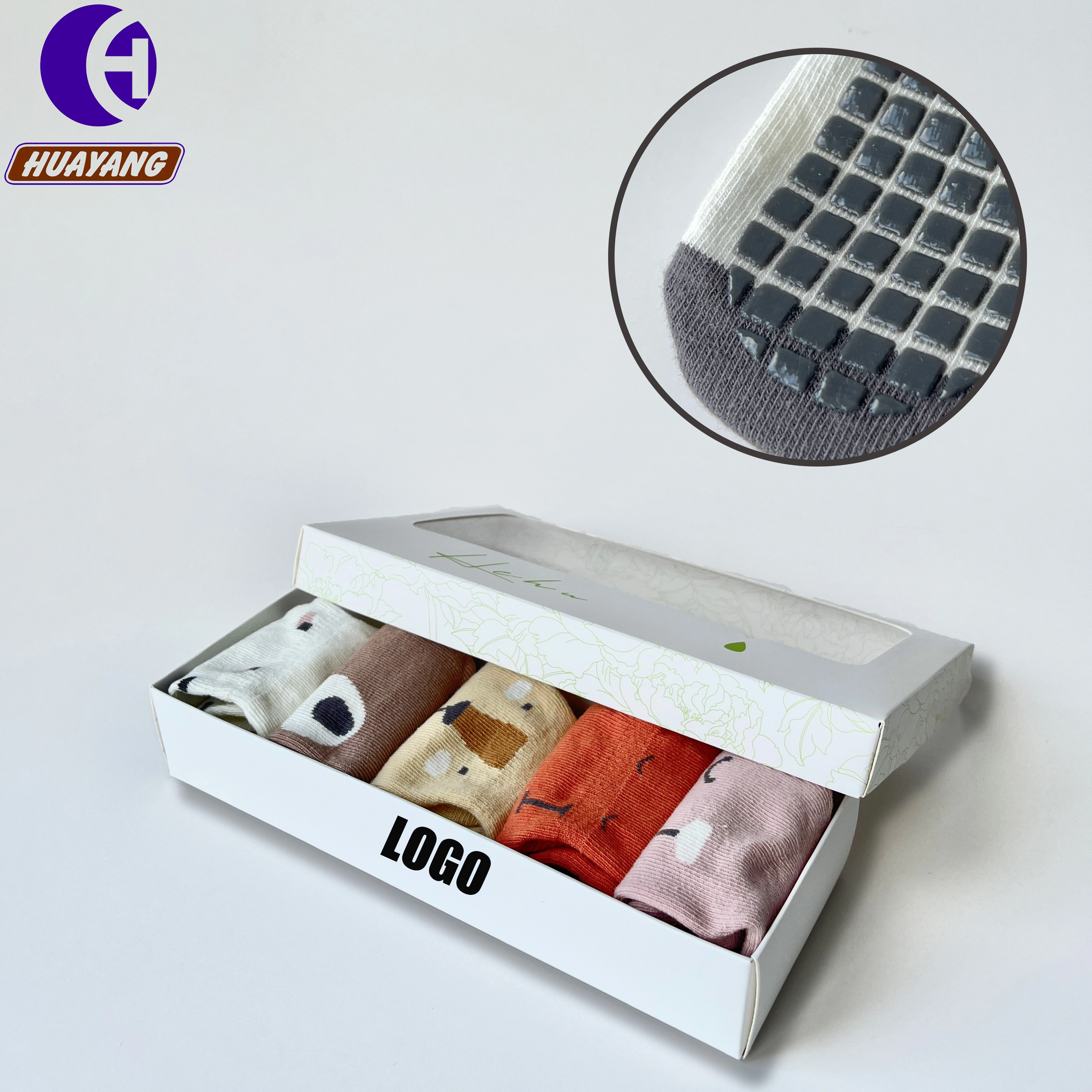 Chaussettes de confort antidérapantes faites sur commande mignonnes de bébé pour le trampoline 1
