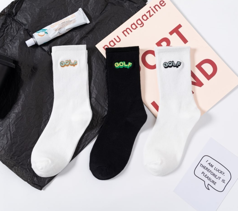 Calcetines deportivos de alta calidad con logotipo bordado de calcetín personalizado 1
