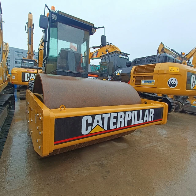 Hot Selling High Quality Used Cat Cs683e Road Roller Second-hand Vibratory Soil Compactors Strong Power Single Drum Rollers 1