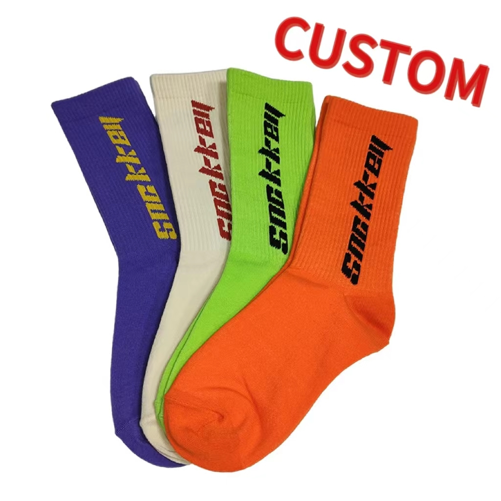 Customizable Knitted Embroidered Athletic Socks with Logo Design 1