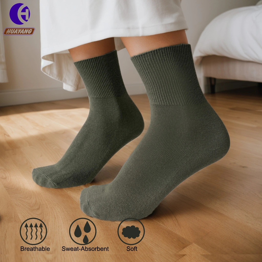 Breathable Crew Socks for Men, Wear-Resistant and Comfortable for Daily Use in Autumn 1