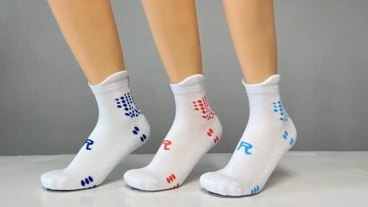 Childrens Walking Socks Header Card - - Huayang 3