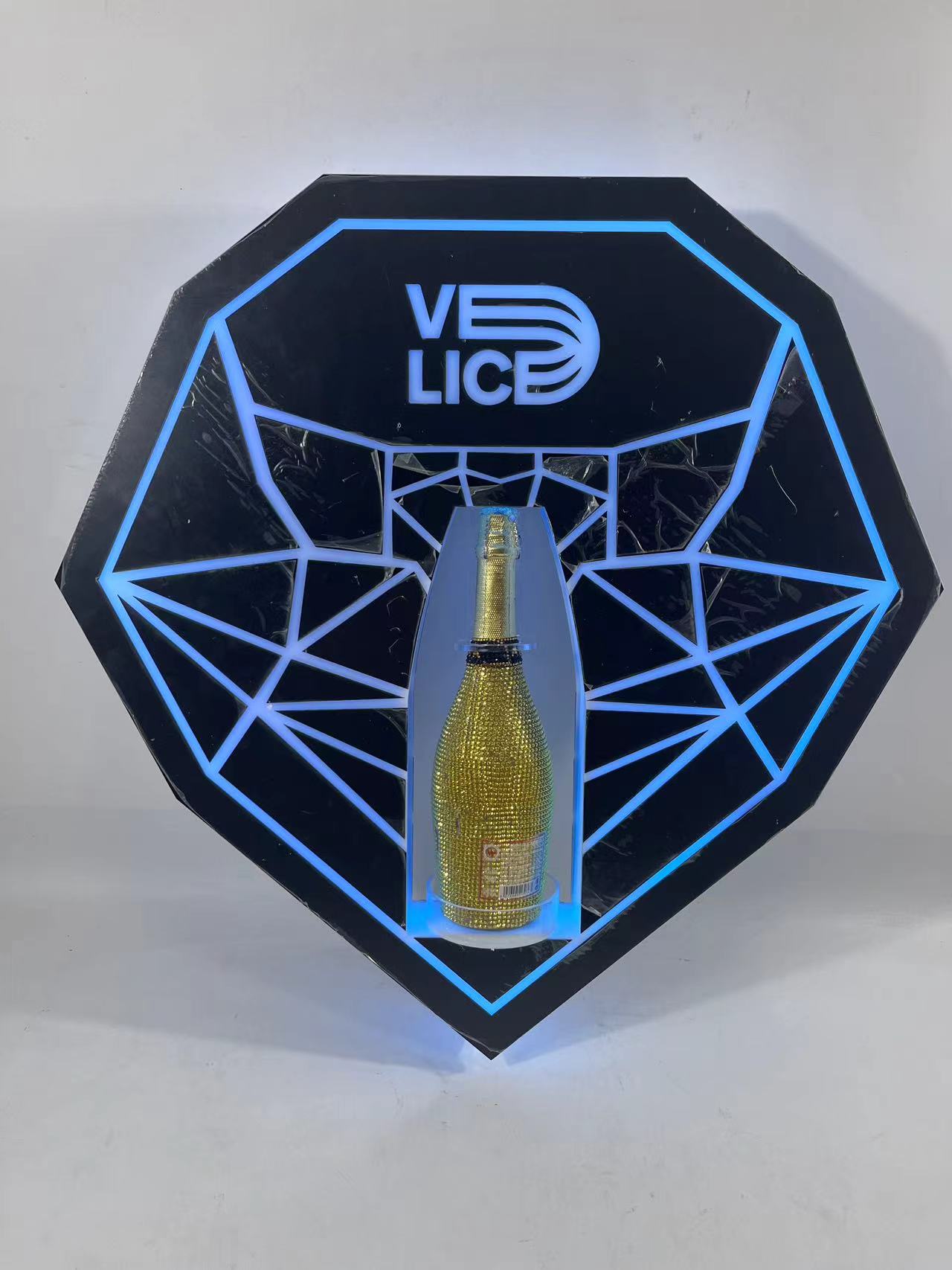 Adjustable LED Liquor Shelf with Diamond Bottle Presenter 5