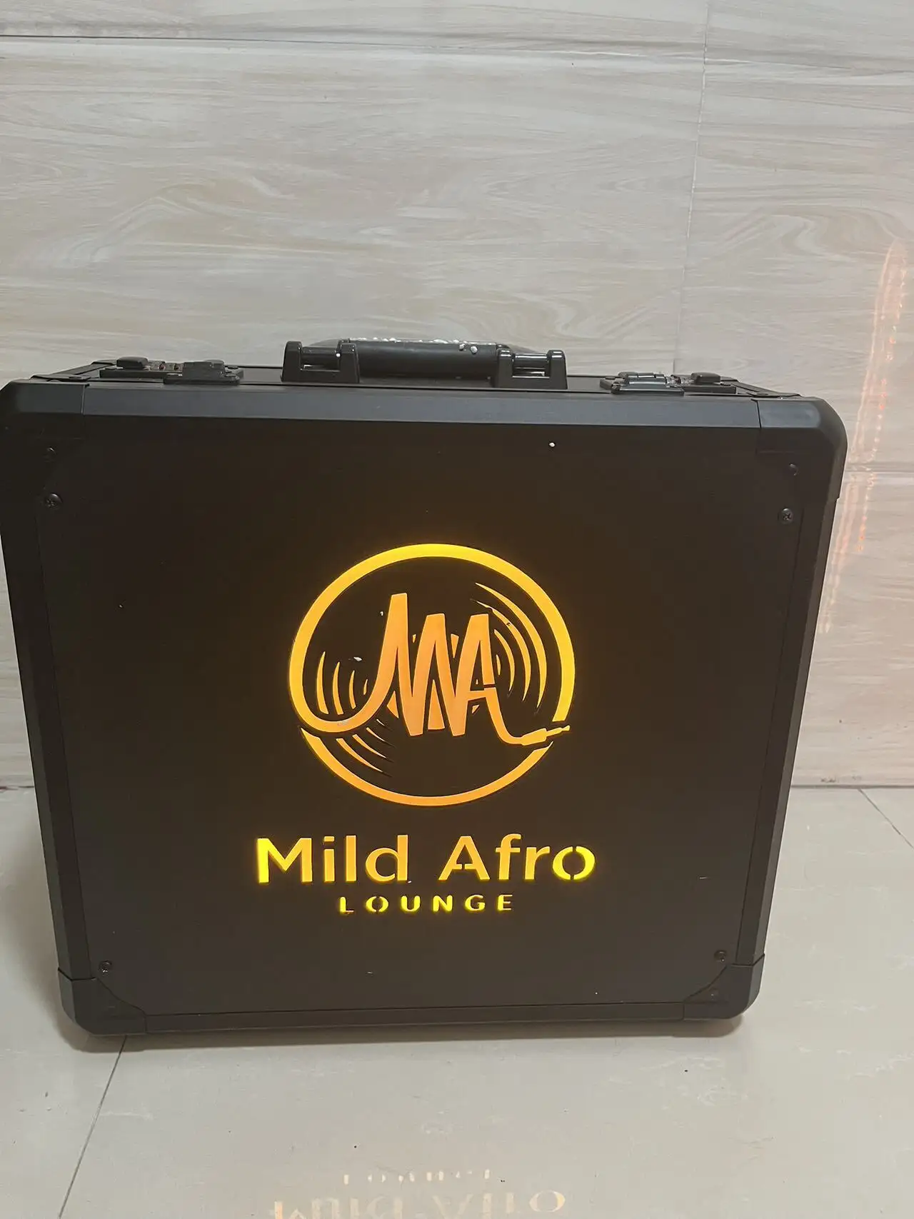 Custom Led Bottle Presenter Manufacturer for Bar 5