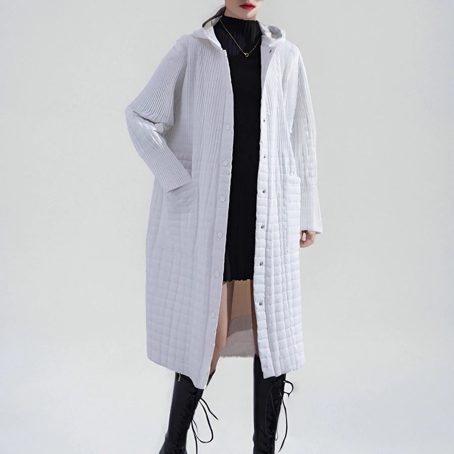 Vêtements Plis: 2024 Vente en gros de manteaux en coton à capuche mi-longs pour femmes | Design plissé de haute qualité avec fermeture à bouton | Fabricant de style décontracté & Fournisseur 1