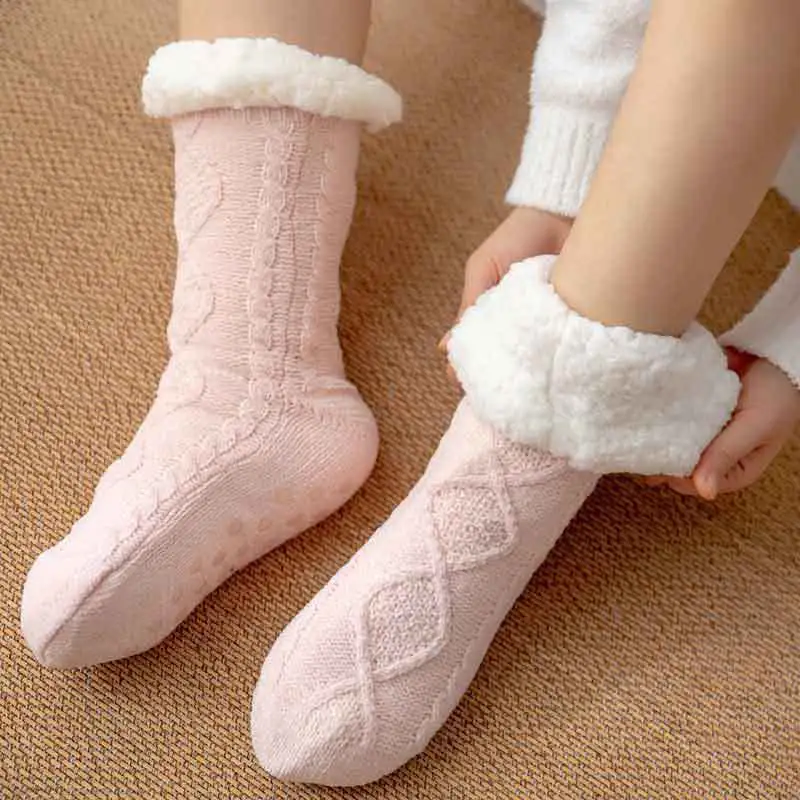 Wholesale Winter Anti-slip Knit Thermal Socks for Ladies 1