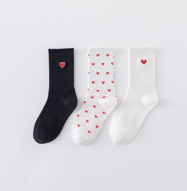 Sweet Heart Knitting Socks for Women 1