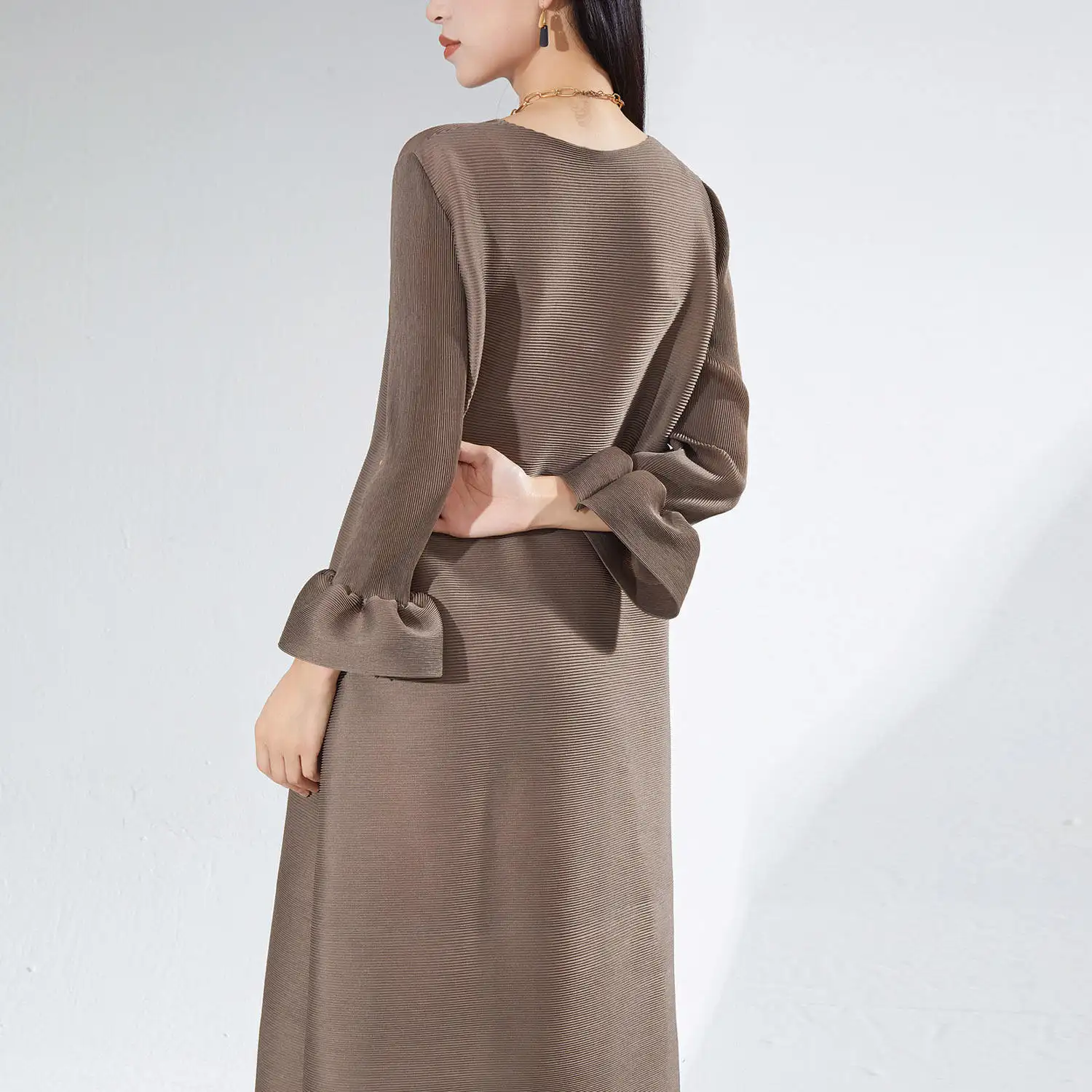 Black Pleated Gown Trade Assurance Or Asclient's Requirement. - - Pleats Clothing 6