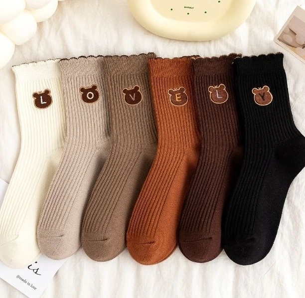 Los altos calcetines de encargo del tamaño del algodón del vestido del equipo colorean los calcetines de los calcetines con el modelo para las mujeres 1