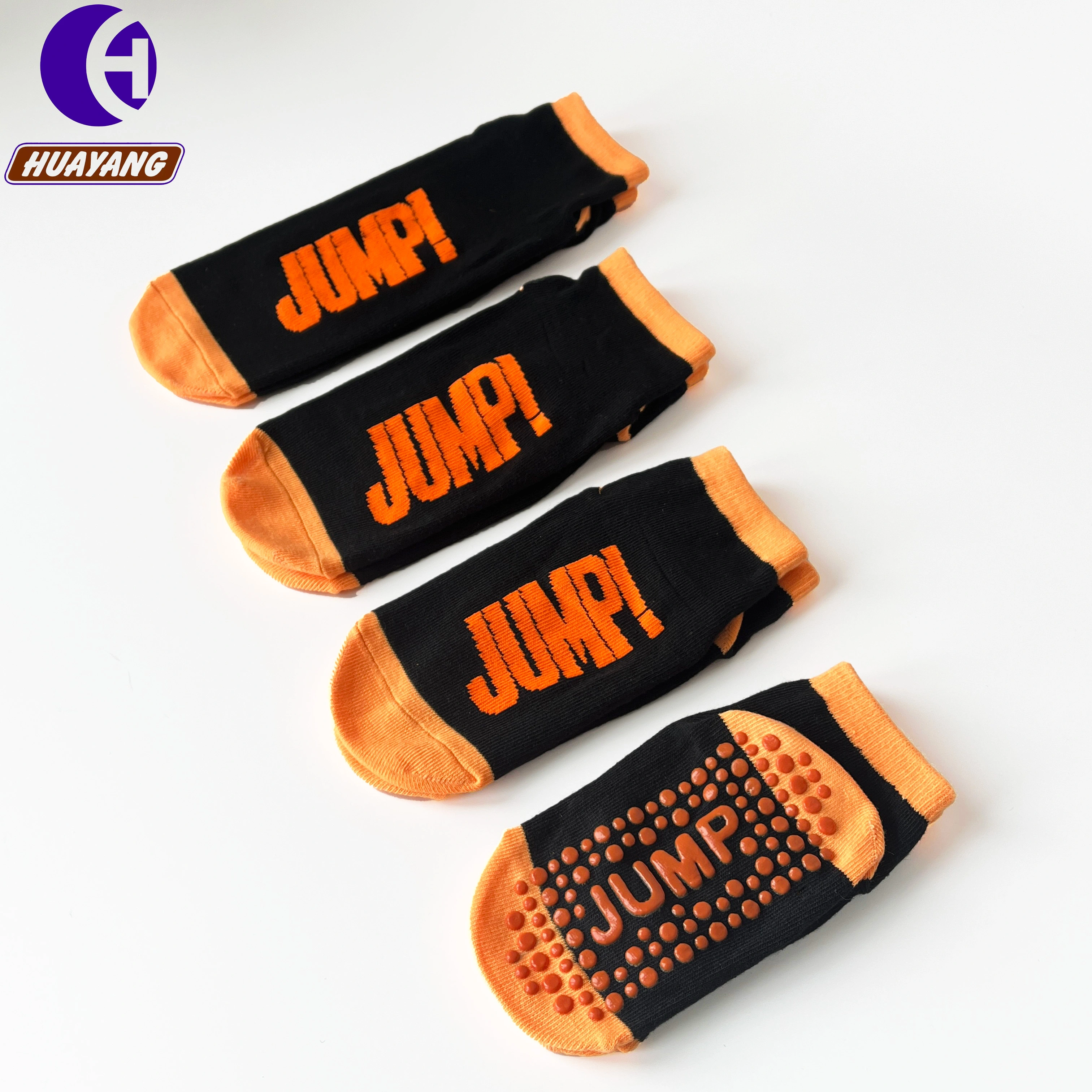 Custom Unisex Soccer Crew Socks with Anti-slip Logo for Wholesale 1