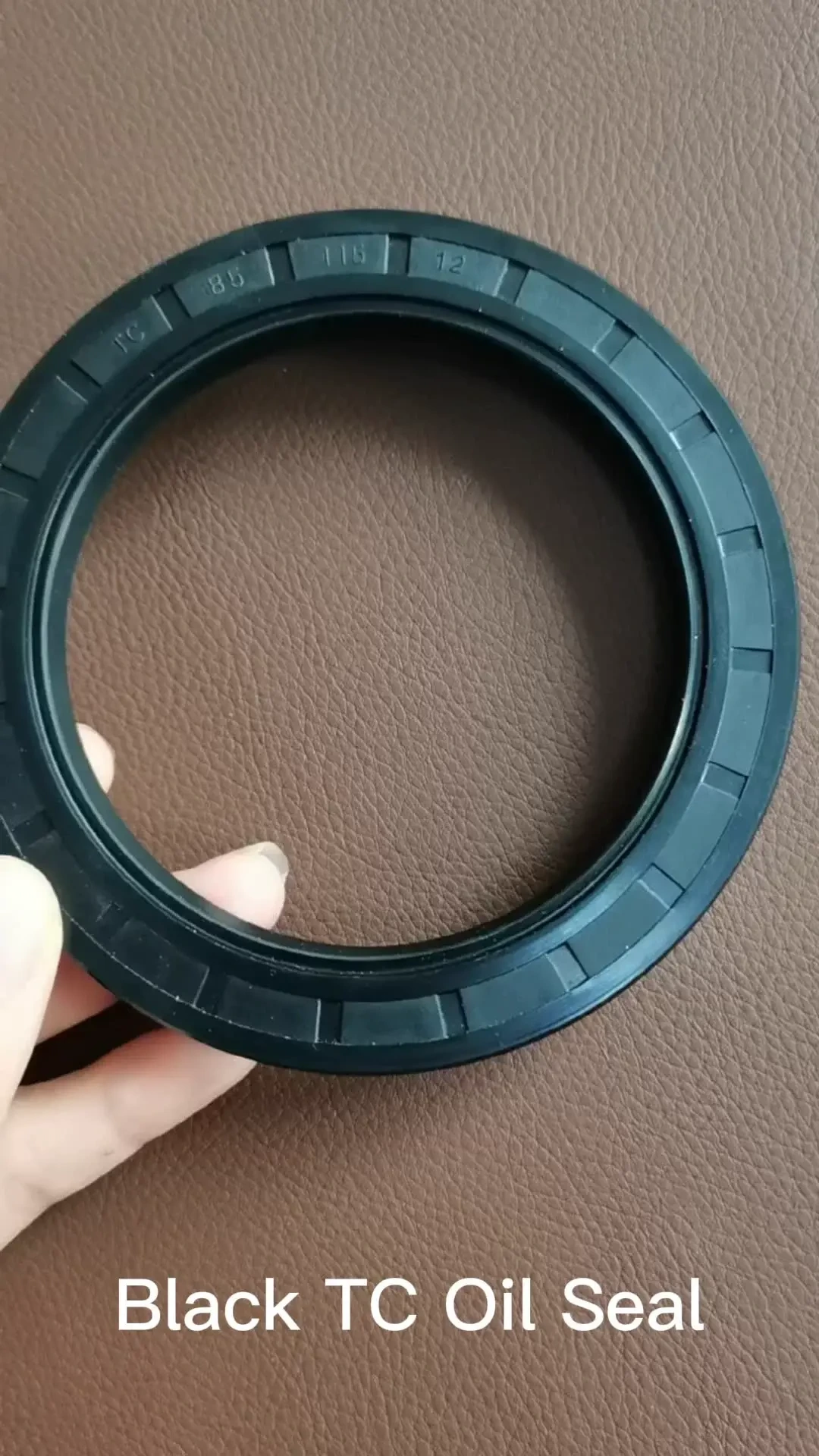 TJKS Shaft Oil Seal 3 Lips NBR/FKM Rubber Seal With Spring With Corrugated Thread TG4 oil seal 1