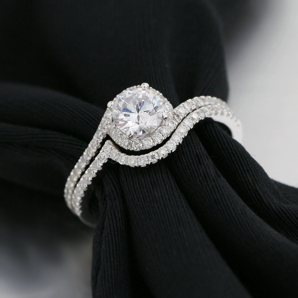 Platinum PT950 Lab Grown Diamond Engagement Ring 1