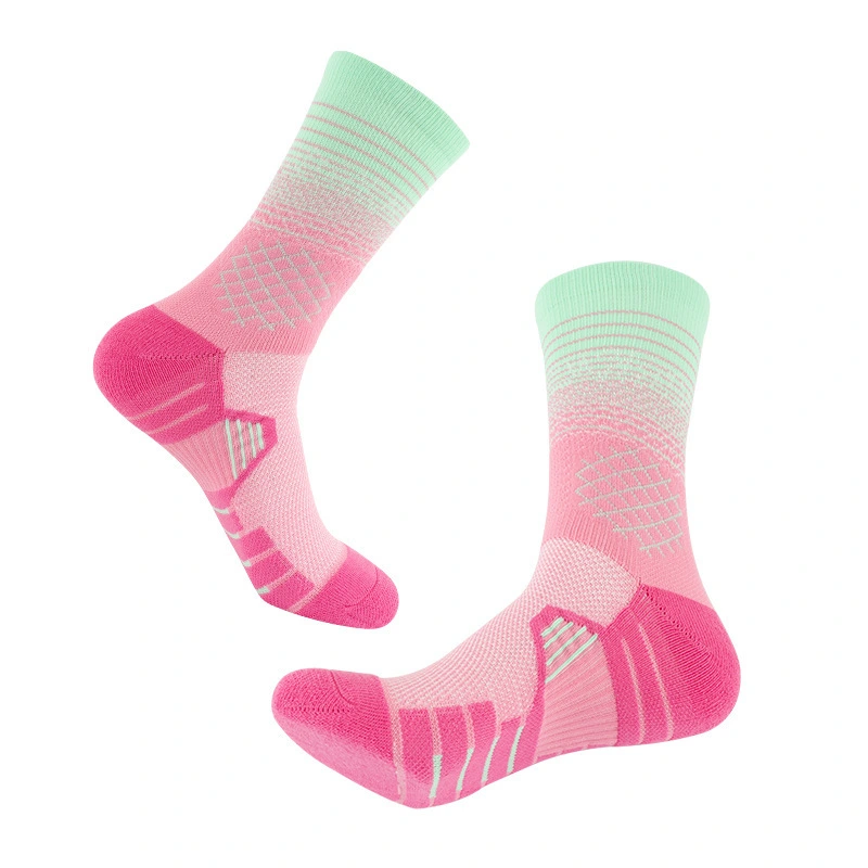 Custom High Quality Polyester Crew Sports Socks for Men 1