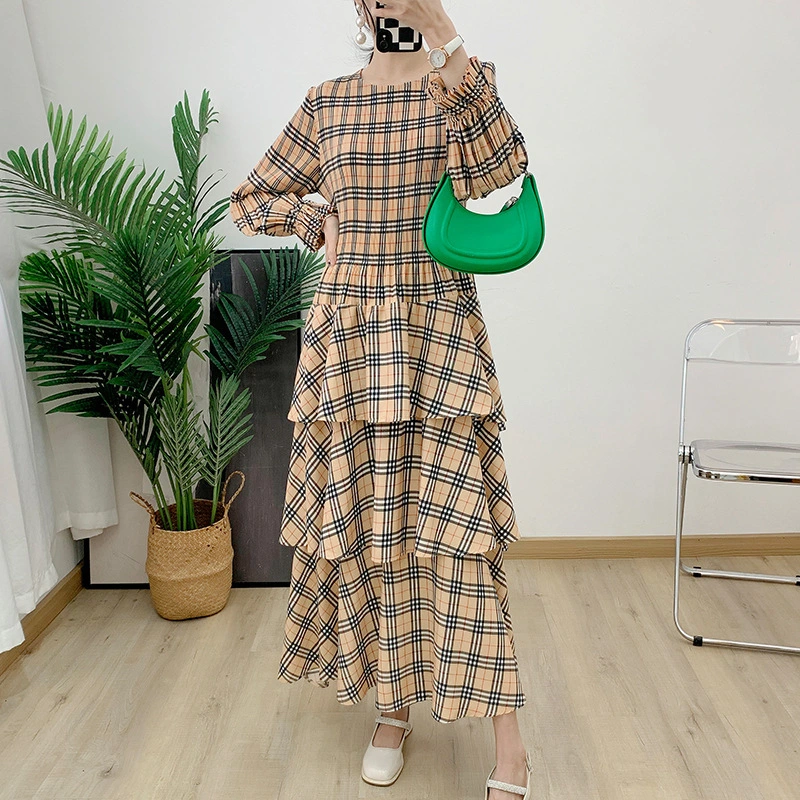 Pleats Clothing Manufacturer 2024 Spring New Pleated British Plaid Women's Wholesale Loose Dress Printed Women's Pressed Pleated Large Size Ruffled Pleated Dress  Supplier 1