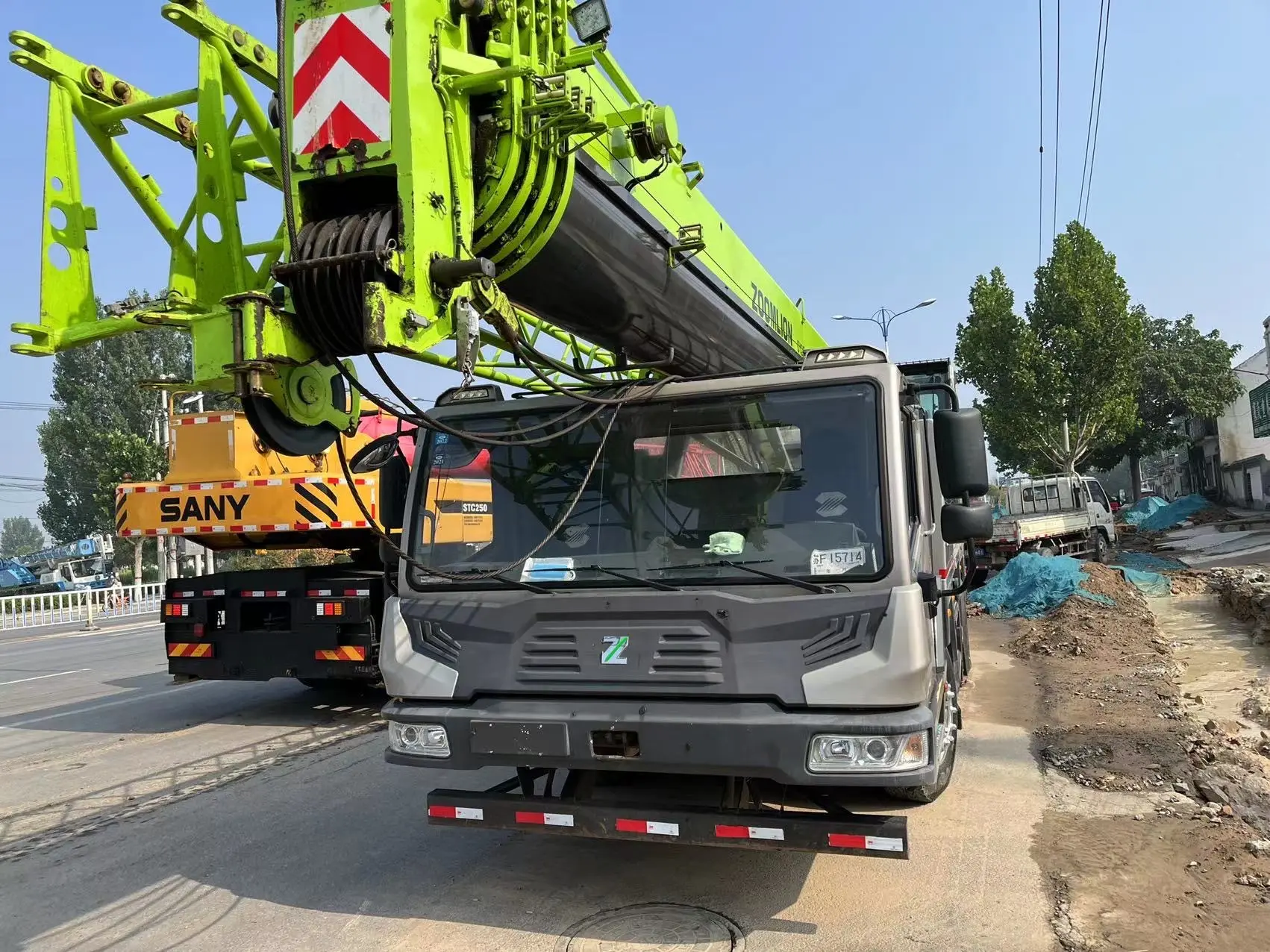 Used Construction Equipment 29400 Kgsupplier 2