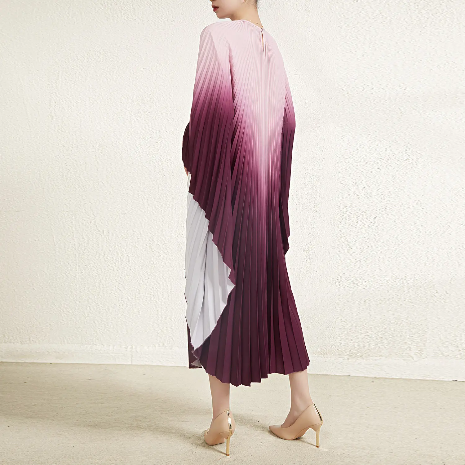 Red Pleated Gown 3-7working Days - - Pleats Clothing 6