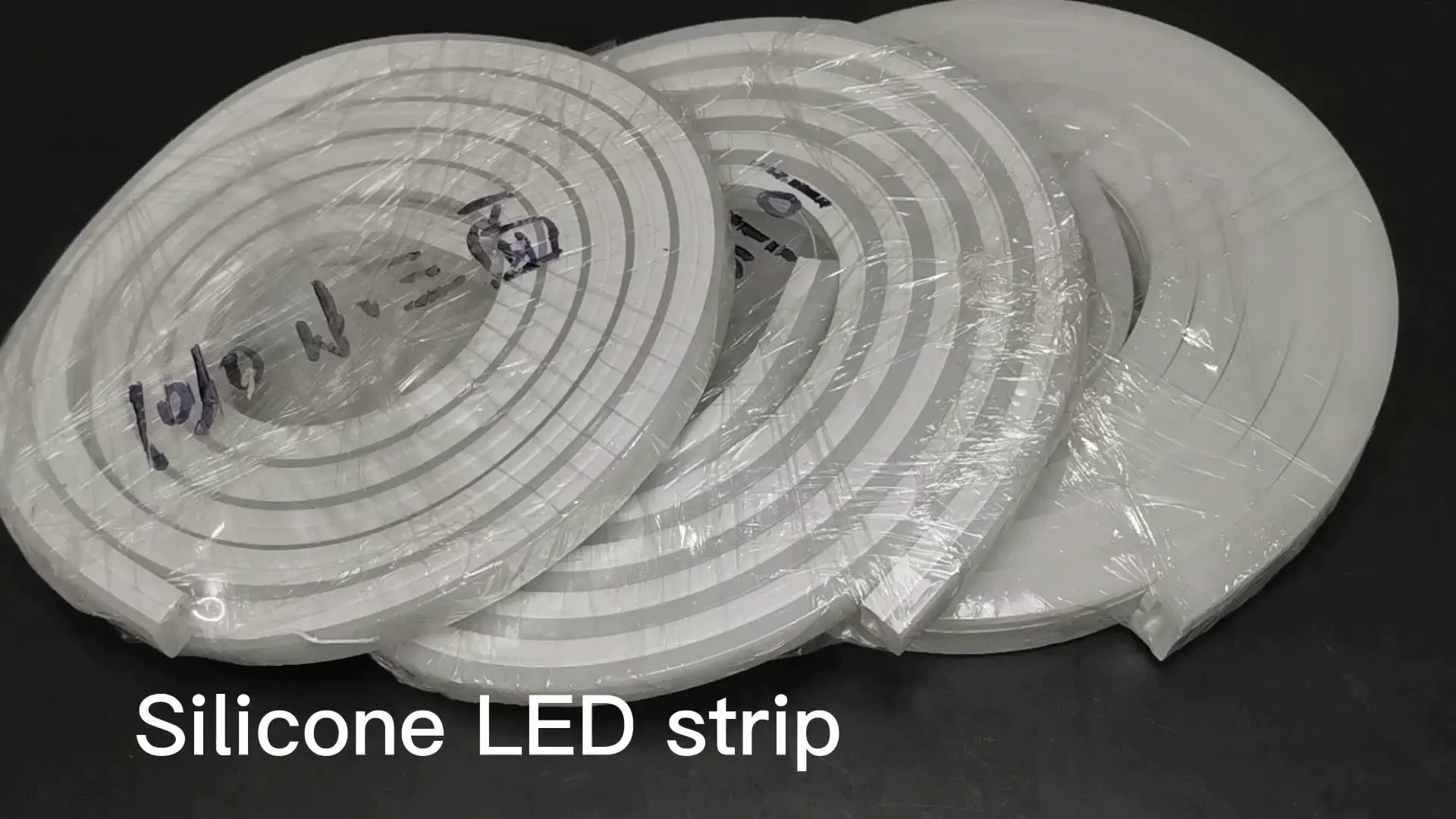 La manga llevada del tubo del silicón impermeable llevó la iluminación tiras el tubo flexible del silicón del perfil del silicón para la tira llevada 1