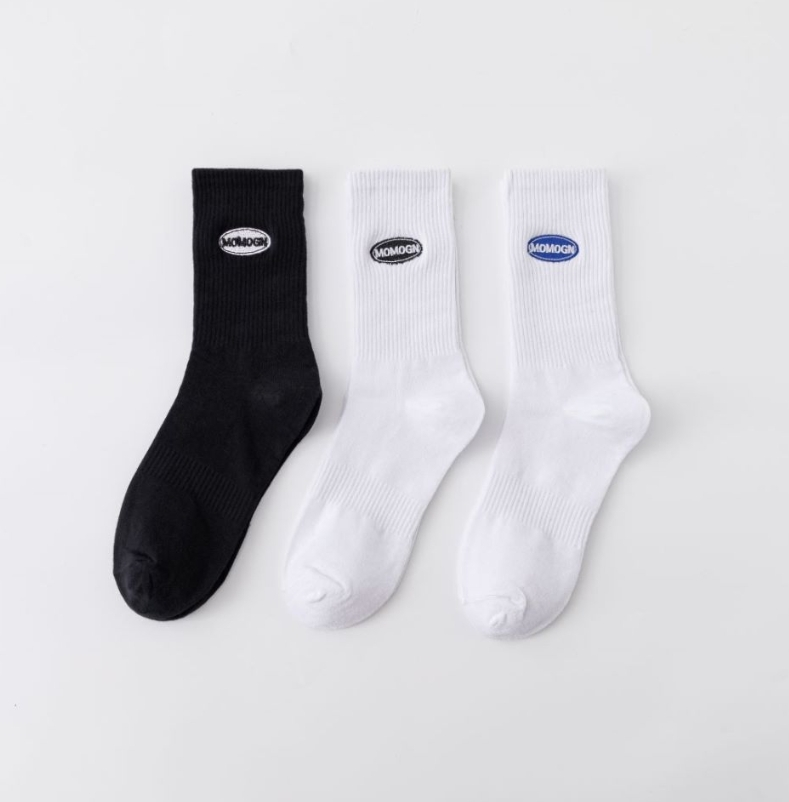 Custom Logo Knit Socks for Sports and Fashion 1