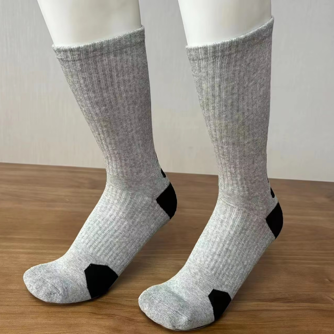 Chaussettes sportives personnalisées pour hommes - Vente en gros de haute qualité 1