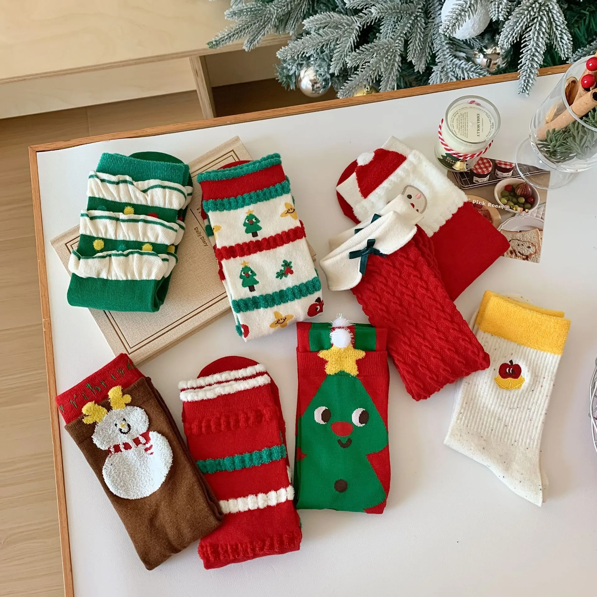 Custom Christmas Holiday Socks, High Quality Cotton, Men Women Unisex, Wholesale 1