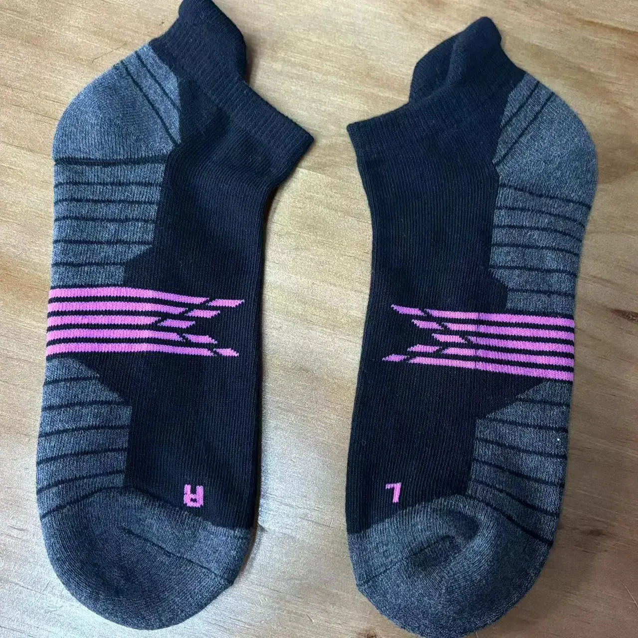 Toddler Socks with Grips Customzied Socks Packaging by Huayang 4
